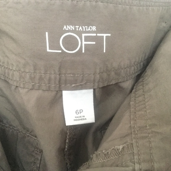 Loft Ann Taylor Ankle Cargo Pants Taupe Size 6P - Picture 6 of 7